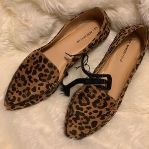 Leopard shoes